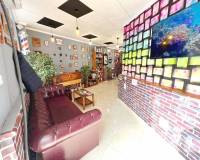 Resale - Commercial space - Guardamar del Segura