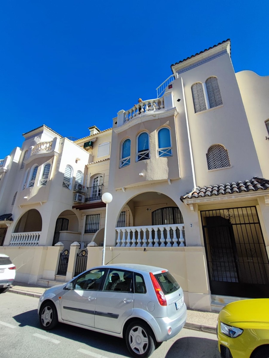 Apartamento de 2 dormitorios en Torrevieja