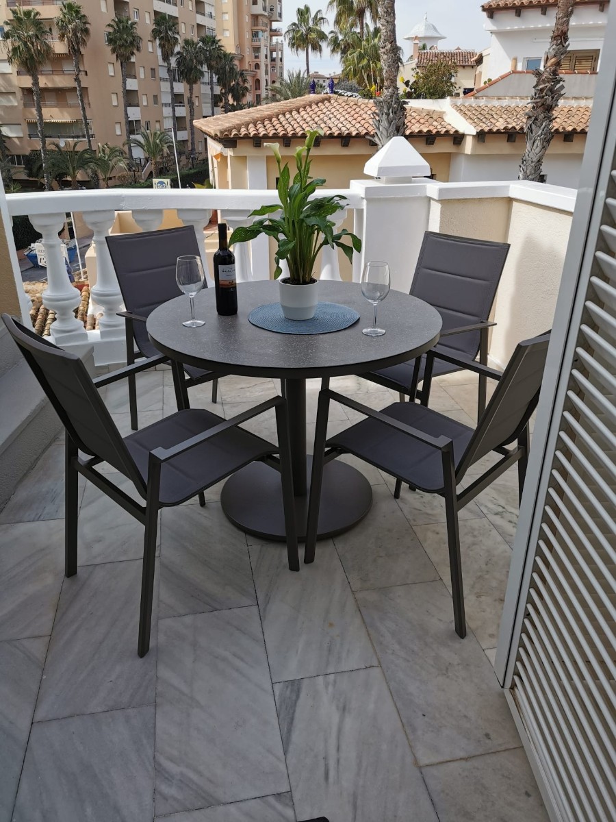Apartamento de 2 dormitorios en Torrevieja