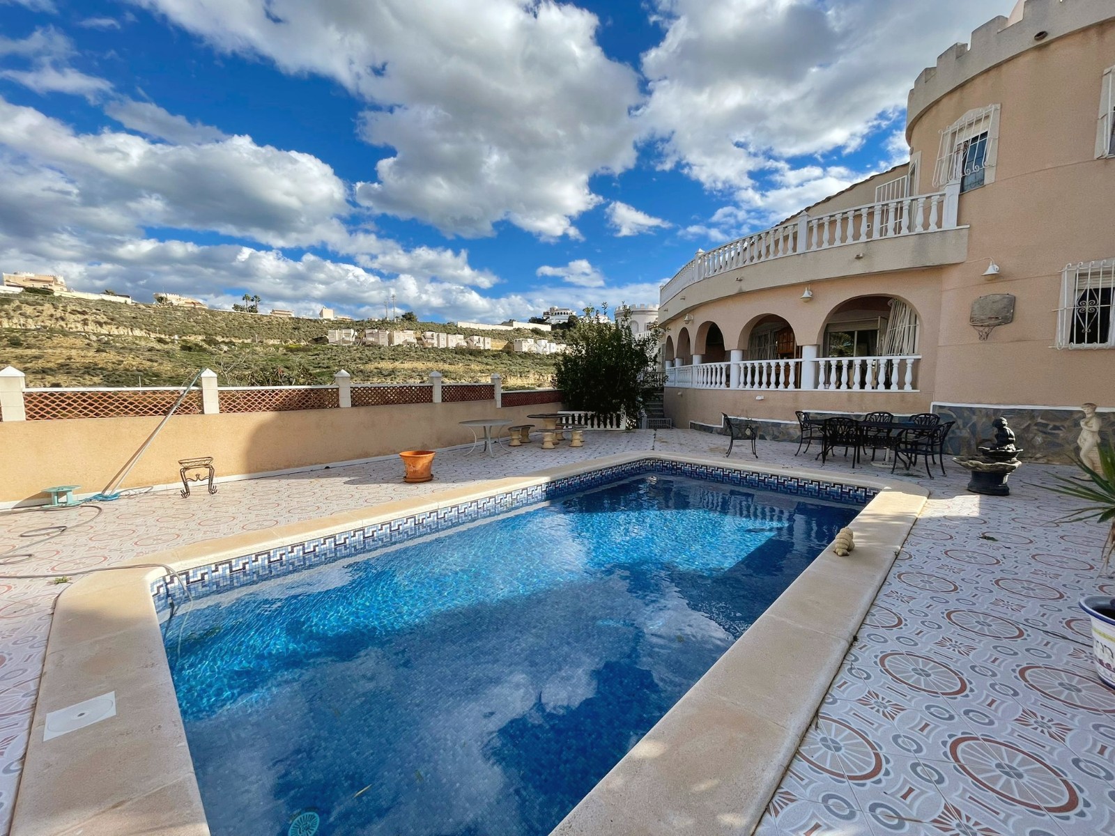 Villa de 5 dormitorios en Ciudad Quesada