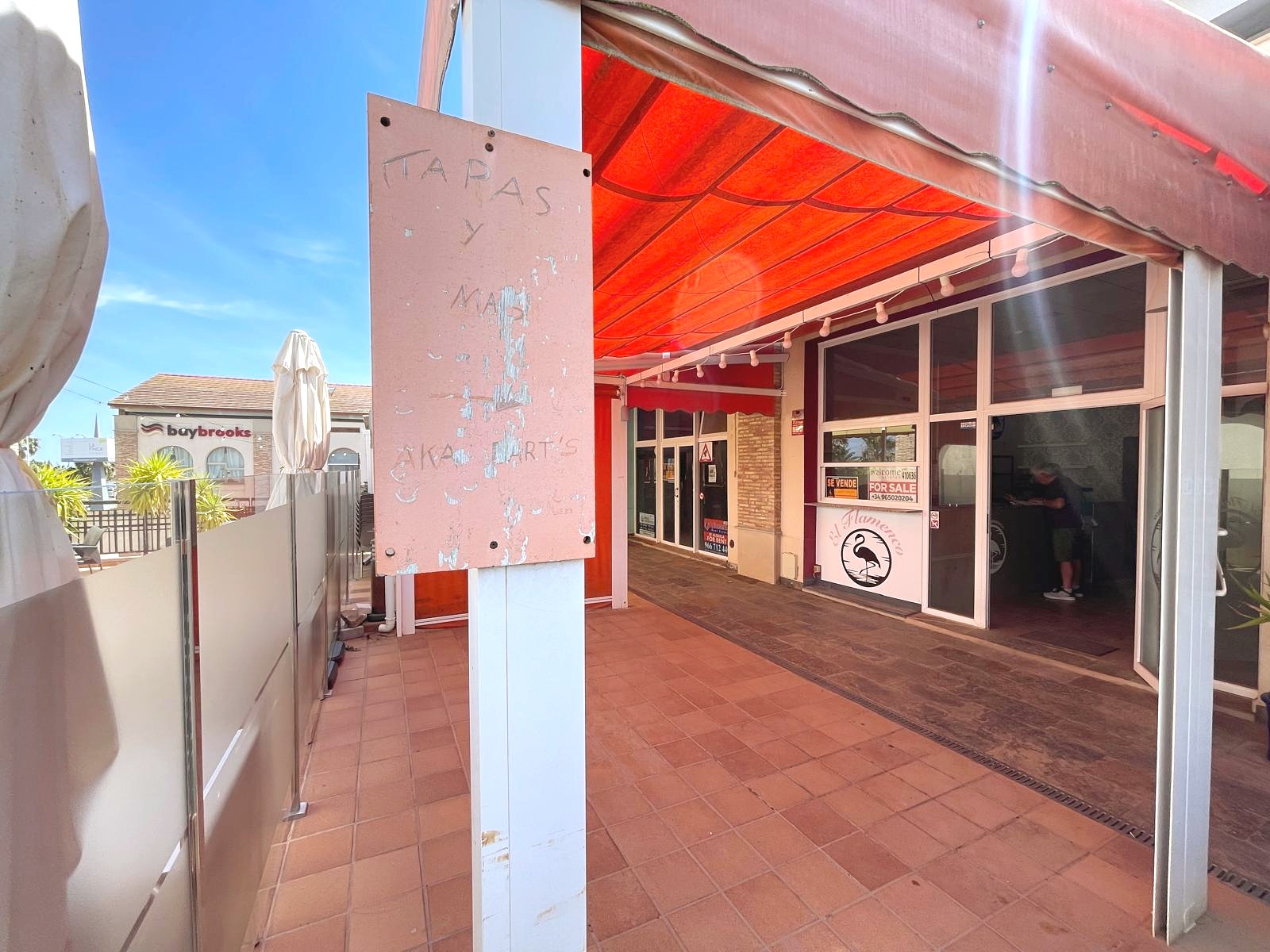 Commercial in Algorfa