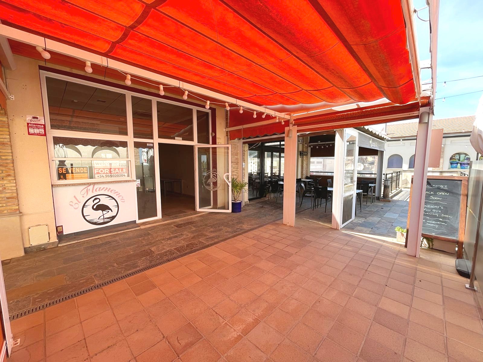Commercial in Algorfa