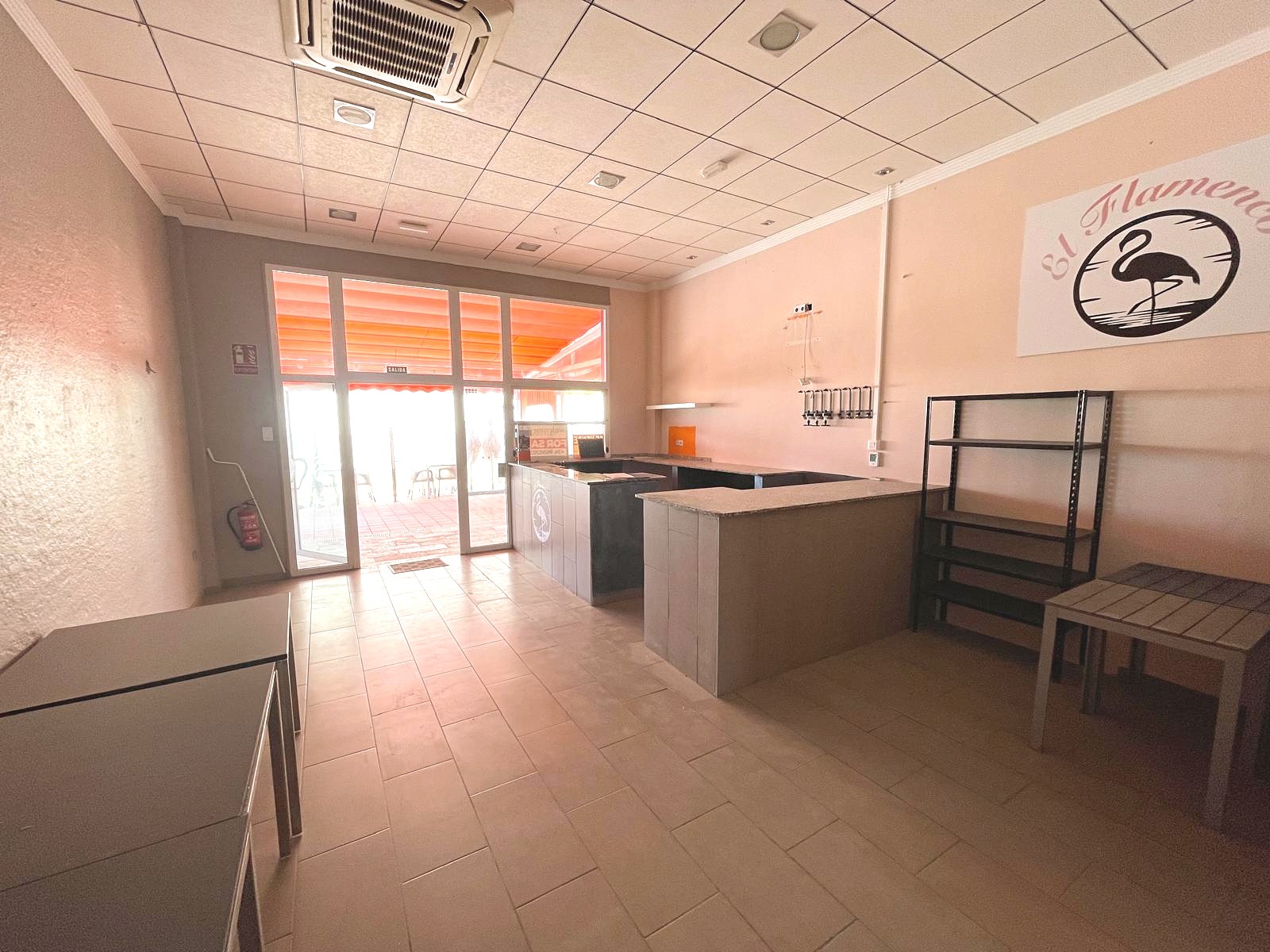 Commercial in Algorfa
